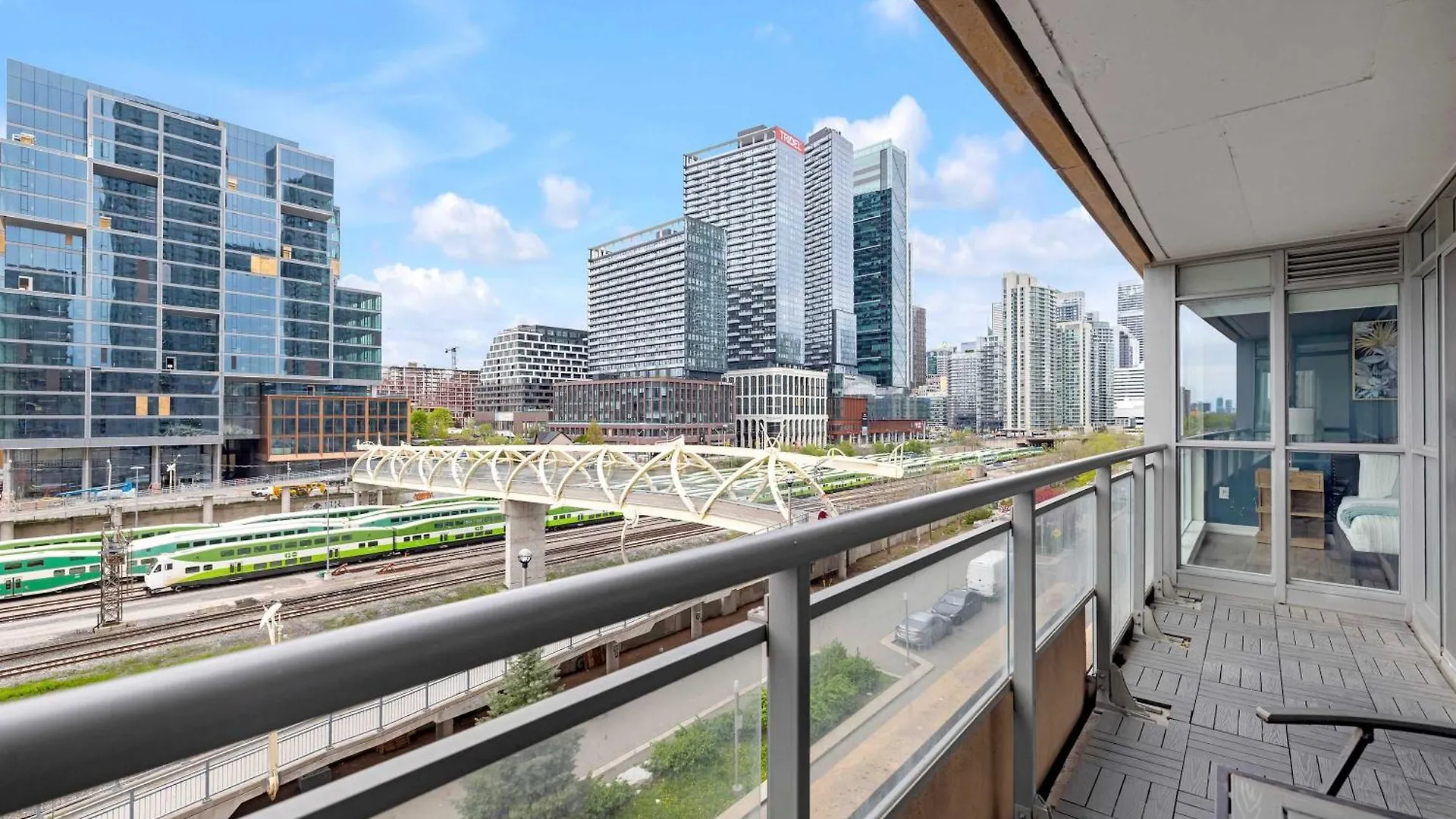 Downtown Oasis Top Location & Free Parking Apartment Toronto